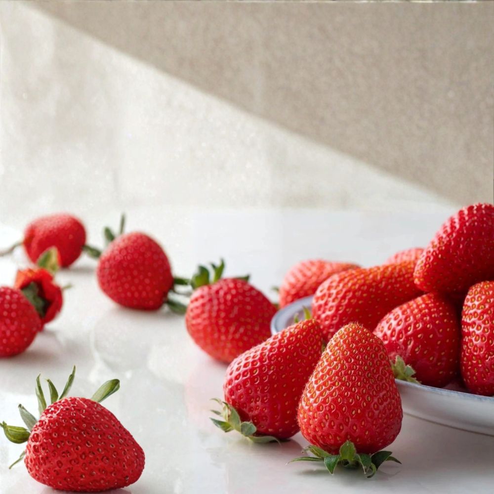 Kaorino Strawberry Plants 5 Pack | Sweet Japanese Strawberries | Fragaria × ananassa | Aromatic Bare Root Crowns