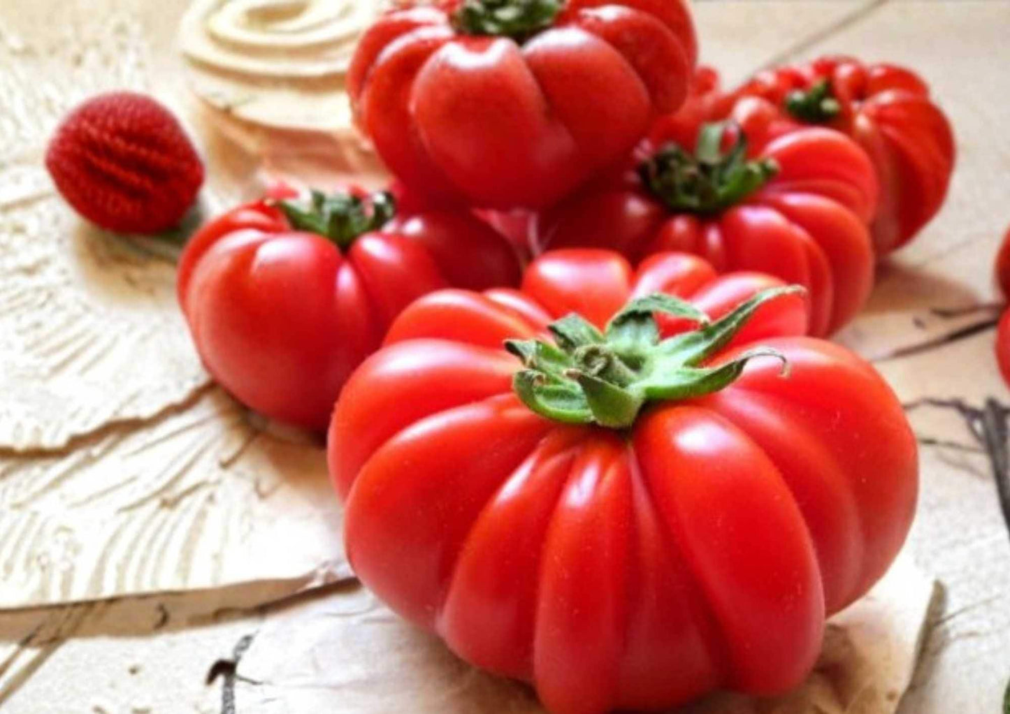 Beefsteak Tomato Seeds - 120+ Heirloom Organic Non-GMO - High Yield Juicy Slicing Tomatoes - Solanum lycopersicum