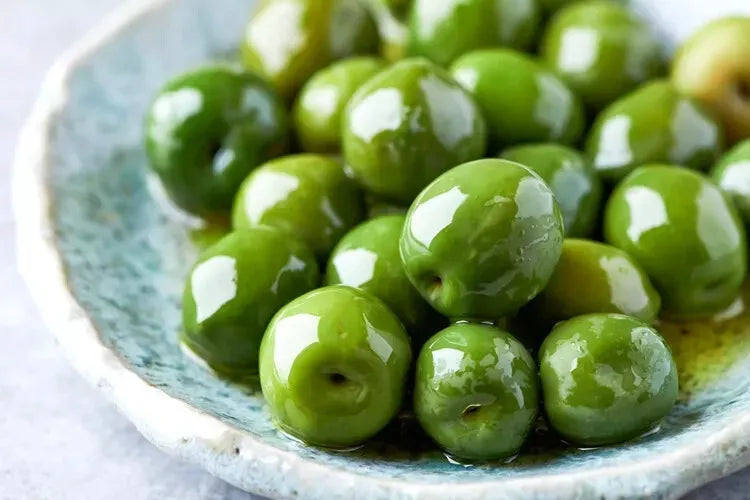 Castelvetrano Olive Seeds - 10 Premium Seeds - Olea europaea - Ideal for Home Gardening and Culinary Use