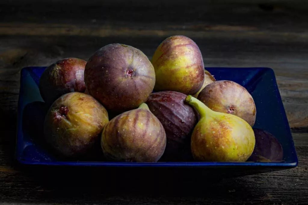 Hardy Chicago Fig Seeds - 100 Seeds - Ficus carica - USA Grown - Sweet Purple to Green Figs for Garden Planting